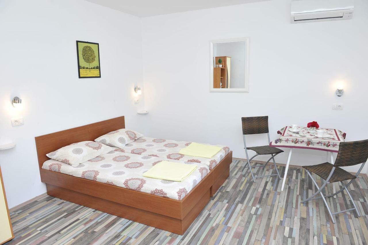 Apartments Neda Ploce  Εξωτερικό φωτογραφία
